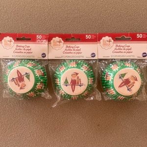 150 3 Packs of 50 Wilton ELF ON THE SHELF Baking Cupcake Cups Christmas Holiday